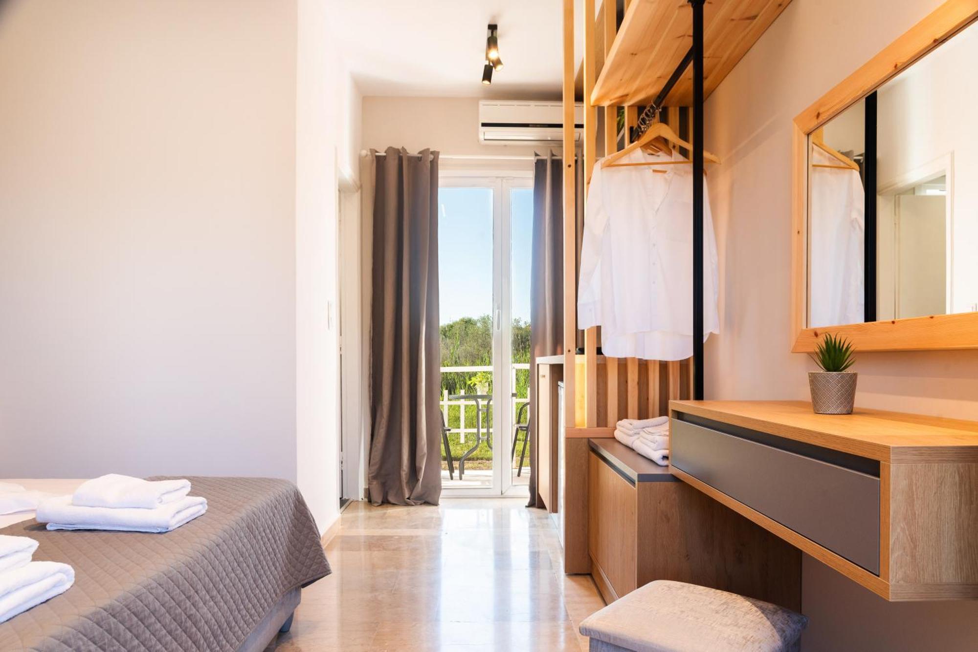 Melador Beachfront Apartments Kávos Exterior foto